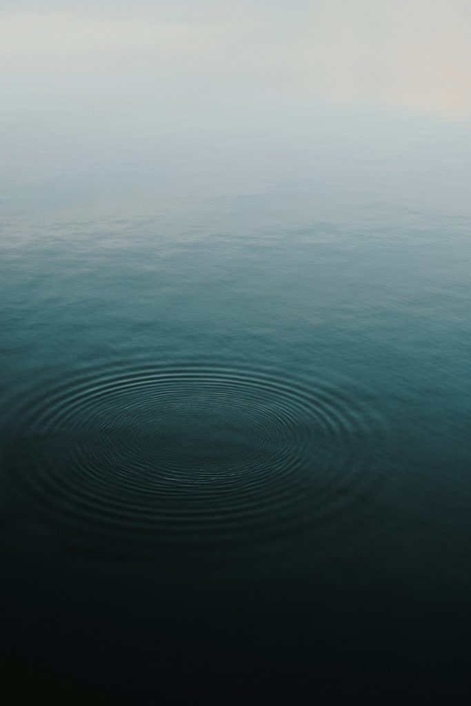 Circle shaped waves