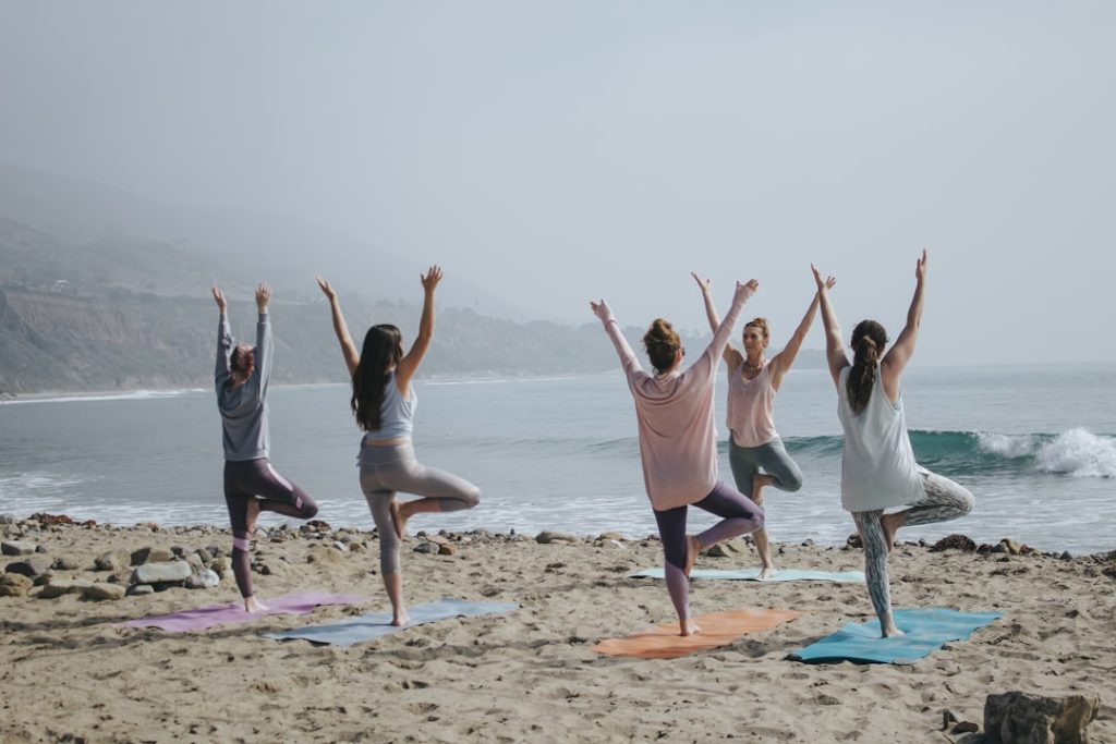 five-woman-standing-on-seashore-gaprwyiw66o